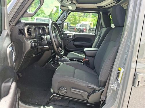 2021 Jeep Wrangler SPORT