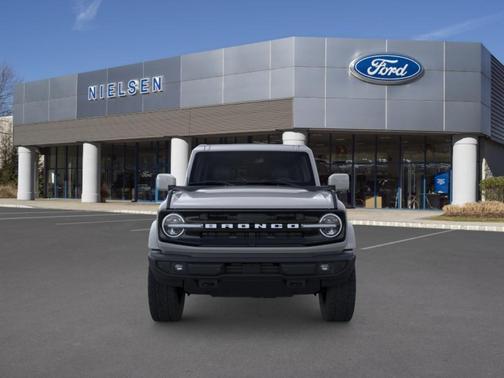 AVALANCHE GRAY 2026 Ford Bronco Outer Banks