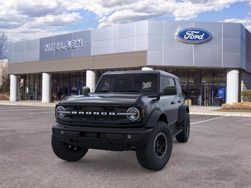 Shadow Black 2026 Ford Bronco Outer Banks
