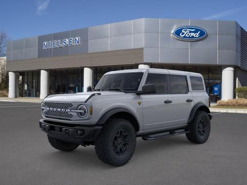 Avalanche Gray 2026 Ford Bronco Badlands