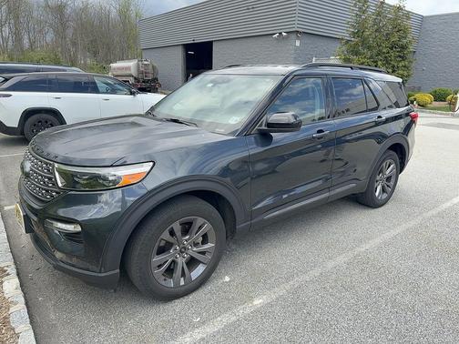 STONE BLUE METALLIC 2023 Ford Explorer XLT