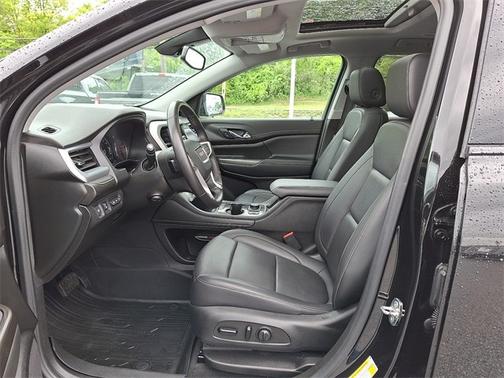 2021 GMC Acadia SLT