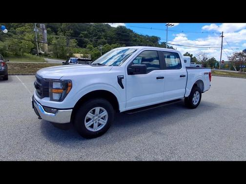 OXFORD WHITE 2023 Ford F-150 XL