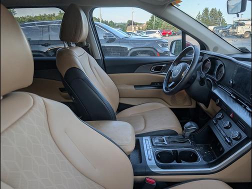 Flare Red 2024 Kia Carnival LX