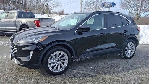2022 Ford Escape TITANIUM