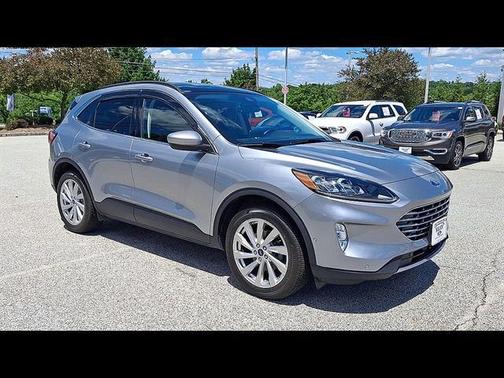 ICONIC SILVER 2022 Ford Escape Titanium