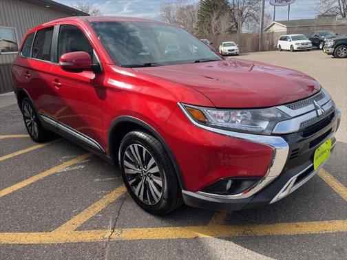 2019 Mitsubishi Outlander SE