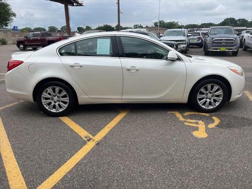 2013 Buick Regal Base