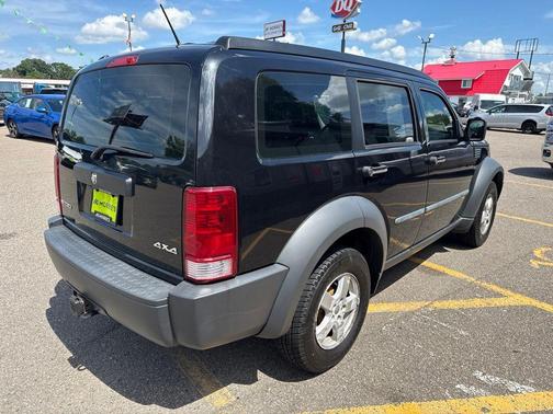 Brilliant Black Crystal Pearlcoat 2008 Dodge Nitro SXT