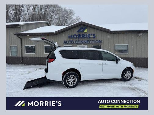 Bright White Clearcoat 2024 Chrysler Pacifica Touring L