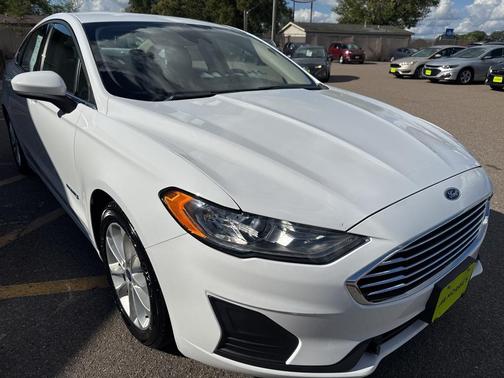 2019 Ford Fusion Hybrid SE