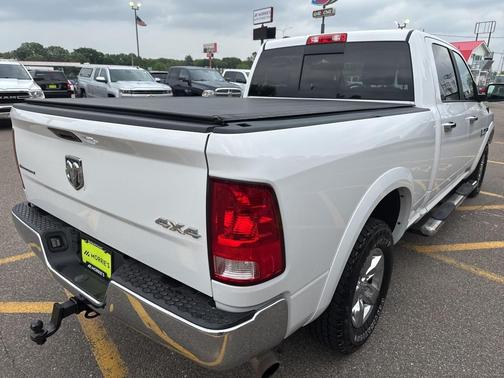 2017 RAM 1500 SLT