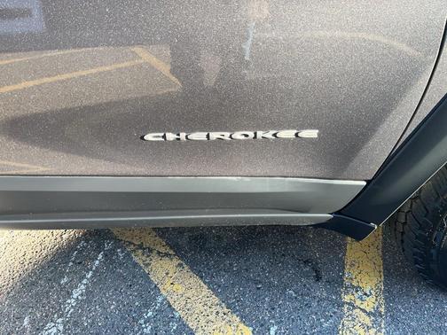 2019 Jeep Cherokee Trailhawk