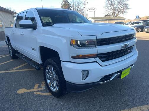 2017 Chevrolet Silverado 1500 2LT