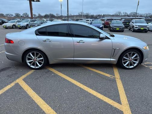 2015 Jaguar XF V6 Portfolio