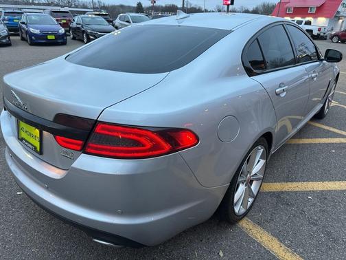 2015 Jaguar XF V6 Portfolio