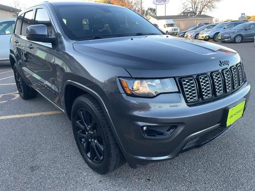 2019 Jeep Grand Cherokee Altitude