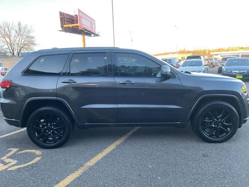 2019 Jeep Grand Cherokee Altitude