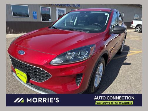 Rapid Red Metallic Tinted Clearcoat 2022 Ford Escape SE