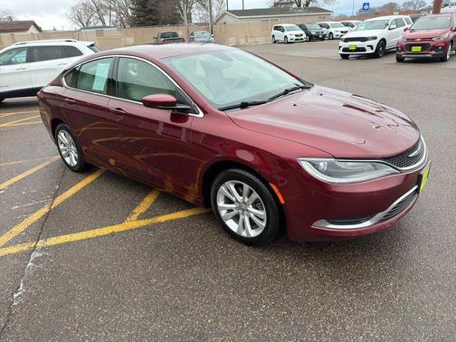 2016 Chrysler 200 Limited