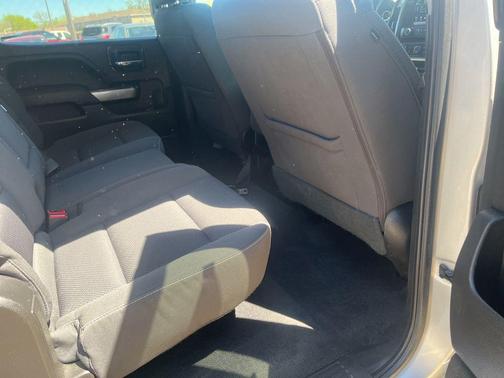 Silver Ice Metallic 2018 Chevrolet Silverado 1500 1LT