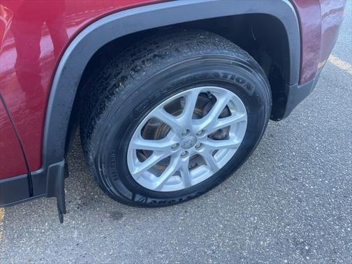 2015 Jeep Cherokee Sport