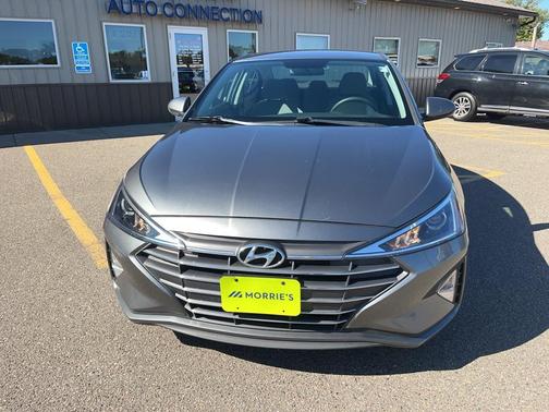 2019 Hyundai ELANTRA SE