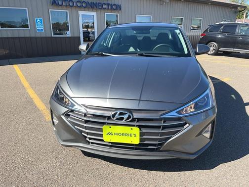 2019 Hyundai ELANTRA SE