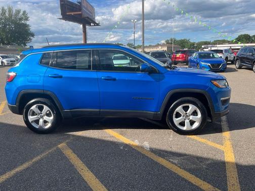 Laser Blue Pearlcoat 2018 Jeep Compass Latitude