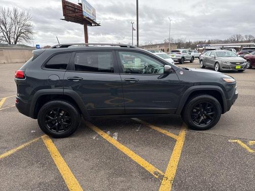 2016 Jeep Cherokee Trailhawk