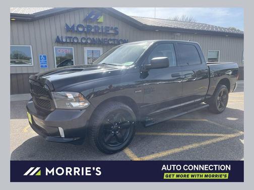 Diamond Black Crystal Pearlcoat 2019 RAM 1500 Express