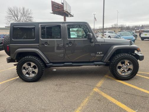 2018 Jeep Wrangler JK Unlimited Sahara