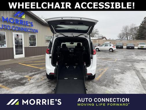 2025 Chrysler Pacifica L