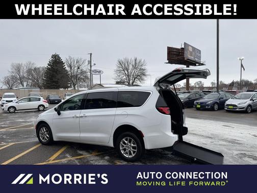 2025 Chrysler Pacifica L