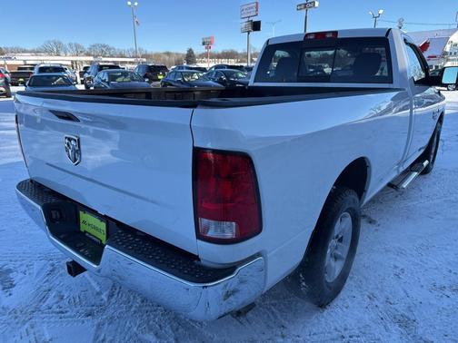 2019 RAM 1500 SLT