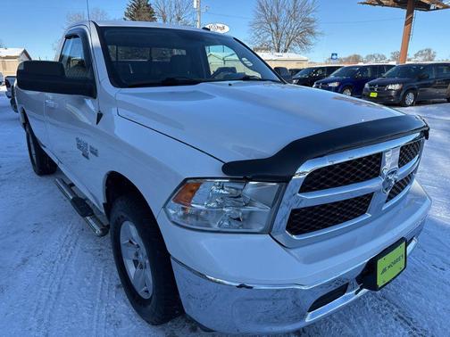 2019 RAM 1500 SLT