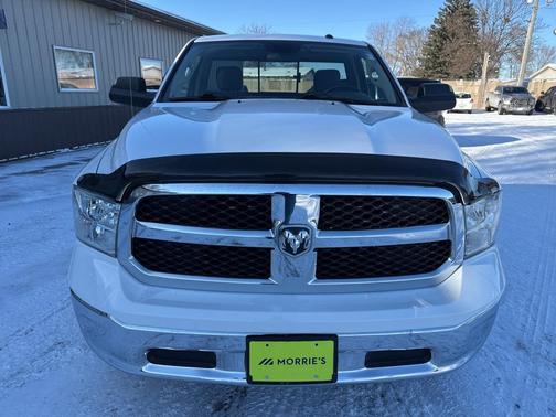 2019 RAM 1500 SLT
