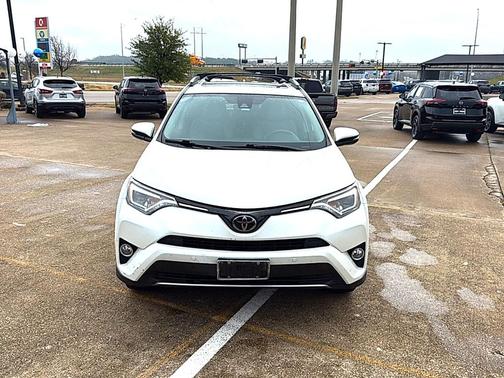 2017 Toyota RAV4 Platinum