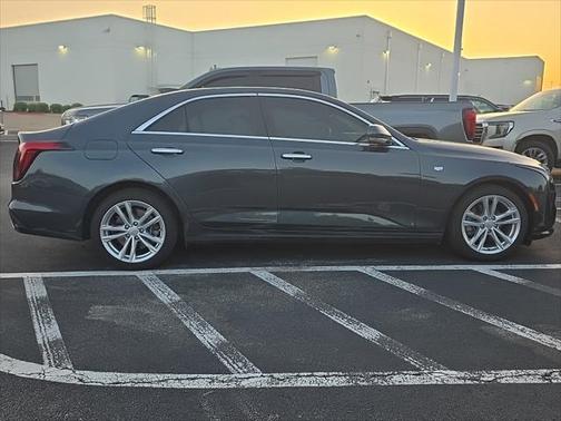 2022 Cadillac CT4 Luxury