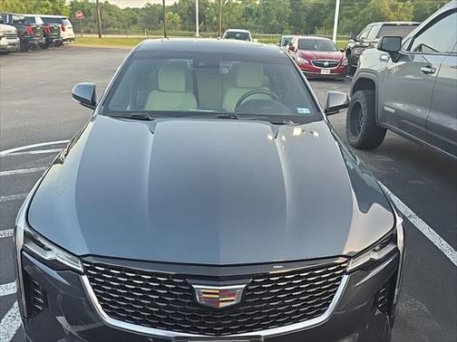 2022 Cadillac CT4 Luxury