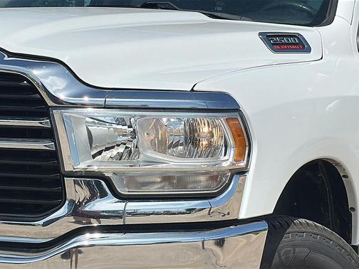 2020 RAM 2500 Big Horn Crew Cab 4X4 6'4' Box