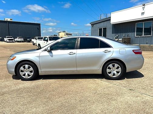 Classic Silver Metallic 2008 Toyota Camry LE