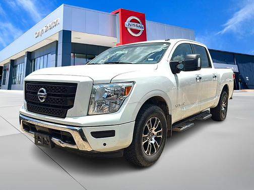 Glacier White 2021 Nissan Titan SV