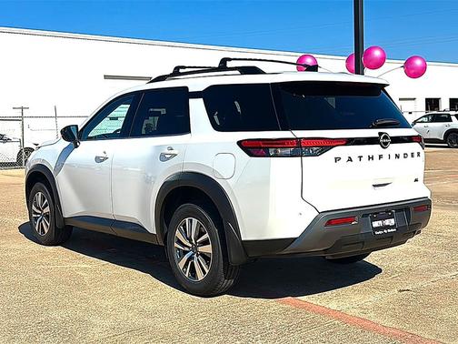 EVEREST WHT PRL 2026 Nissan Pathfinder SL
