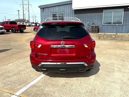 2017 Nissan Pathfinder S