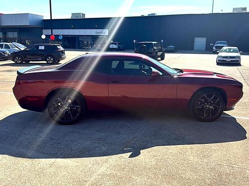 2021 Dodge Challenger SXT