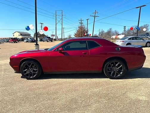 2021 Dodge Challenger SXT