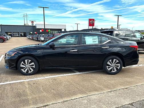 2025 Nissan Altima S FWD