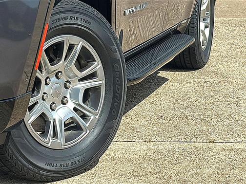 Baltic Gray Metallic Clearcoat 2022 Jeep Wagoneer Series I 4x2