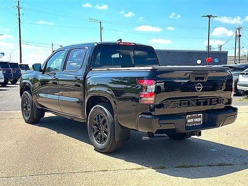Super Black 2026 Nissan Frontier SV